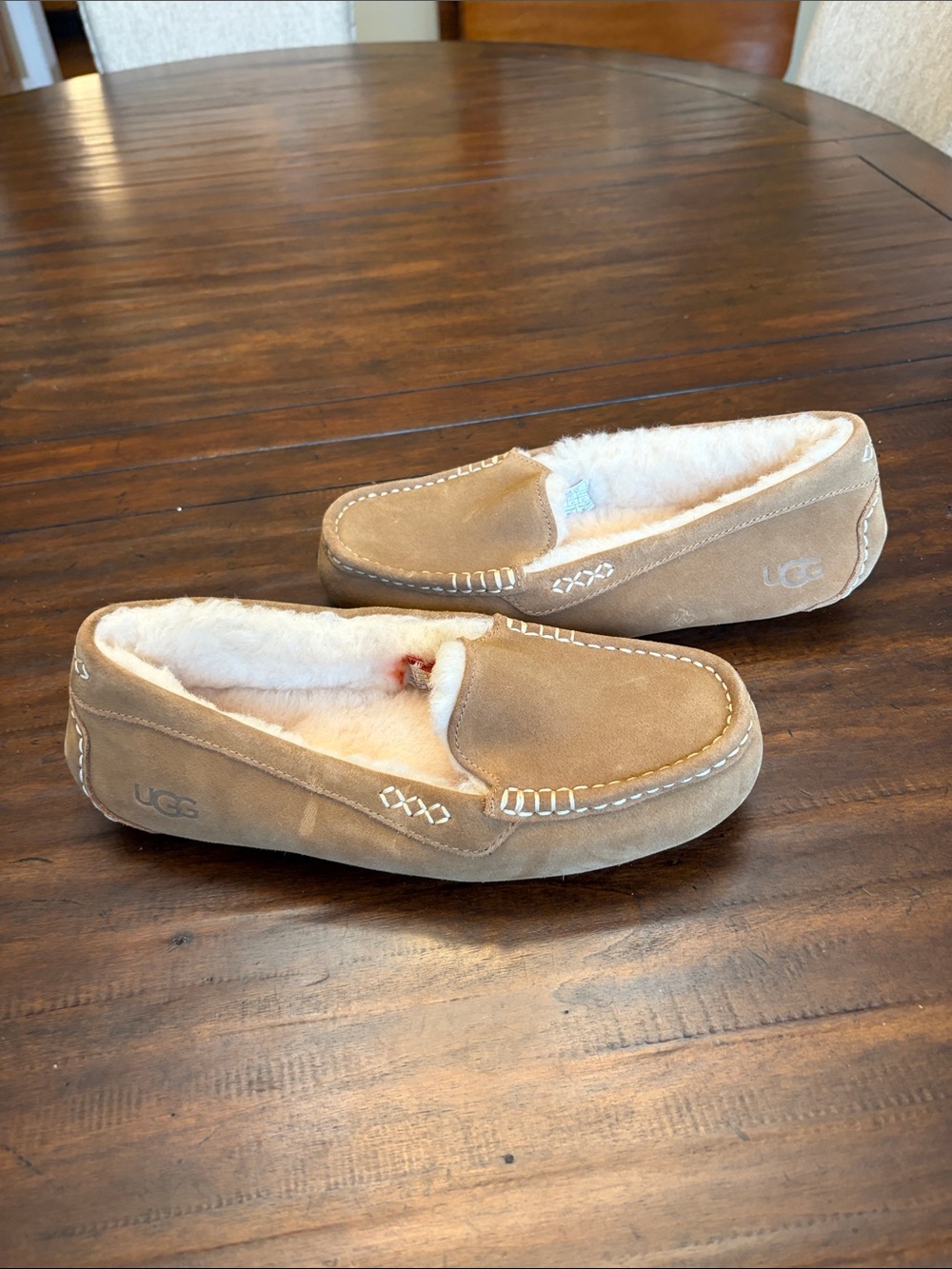 UGG Chestnut Suede Men US 10 ACS